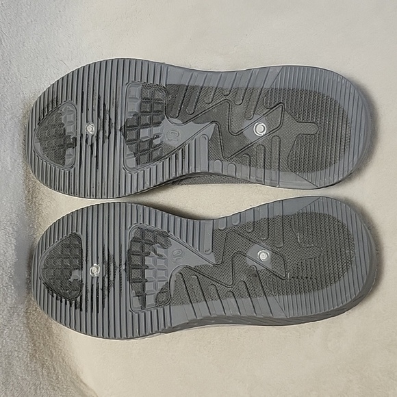 Danskin Cheerful Lightweight Gray Slip-On Sneaker with Memory Foam  Size 10 - Picture 4 of 6